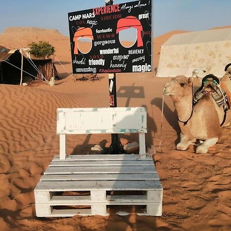 Camp Mars Hotell Douz Eksteriør bilde