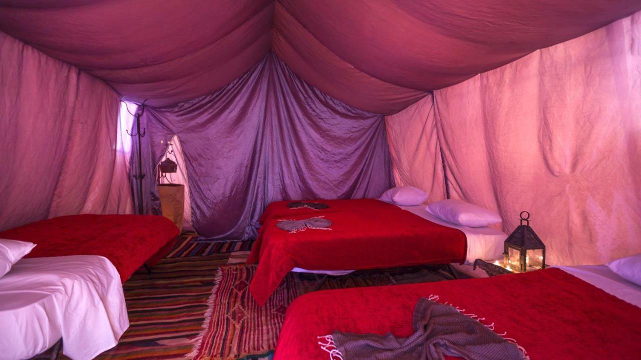 Camp Mars Hotell Douz Eksteriør bilde